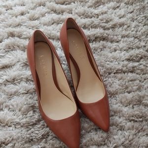 LAUREN Ralph Laurel cognac color pump